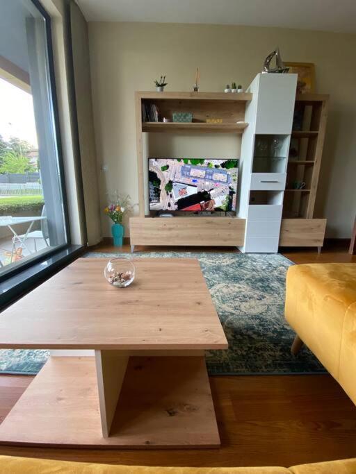 Lovely And Quiet Flat Wmn15 With Terrace/Pool Varna Exteriér fotografie